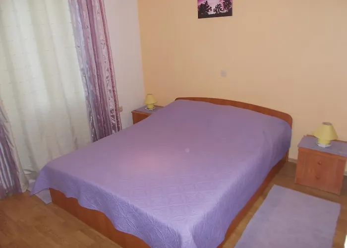 Apartments Makaus