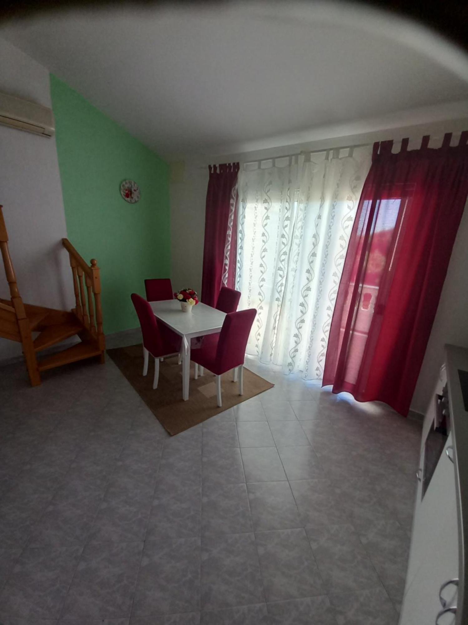 Makaus Apartma Kampor